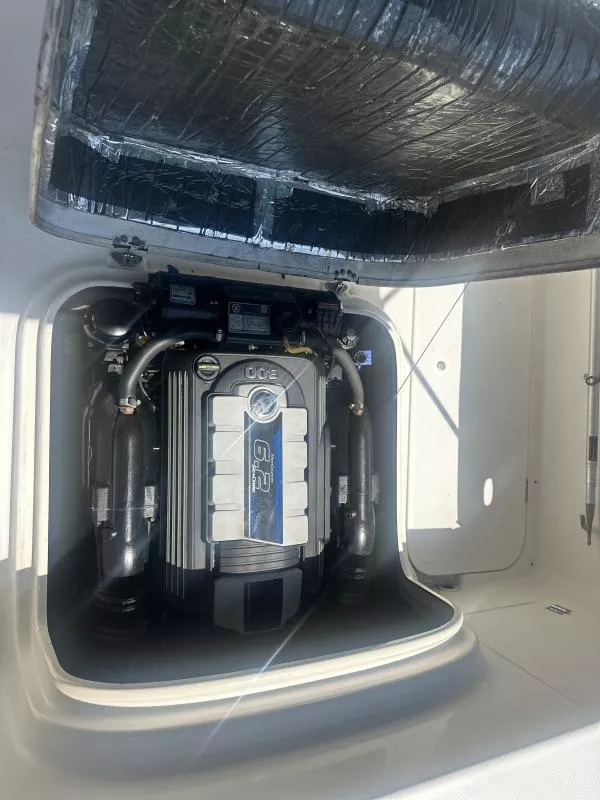 Brand New Mercruiser Engine