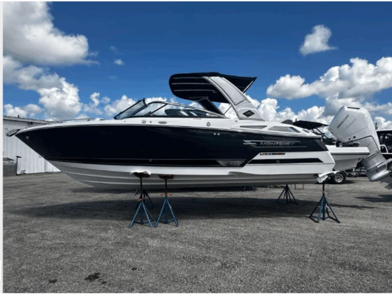 2026 Monterey 275 Super Sport with Onyx hull