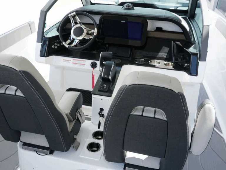 Bow thruster and Mercury DTS controls