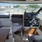 jeanneau-nc-795-helm-station
