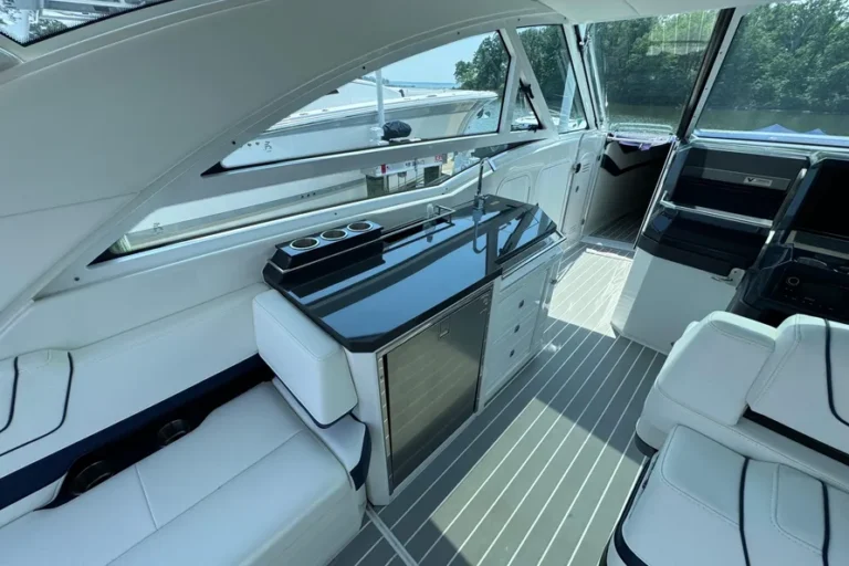 2020-formula-430-super-sport-crossover-power