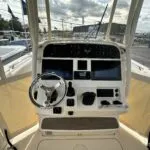 grady-white-canyon-271-helm-electronics