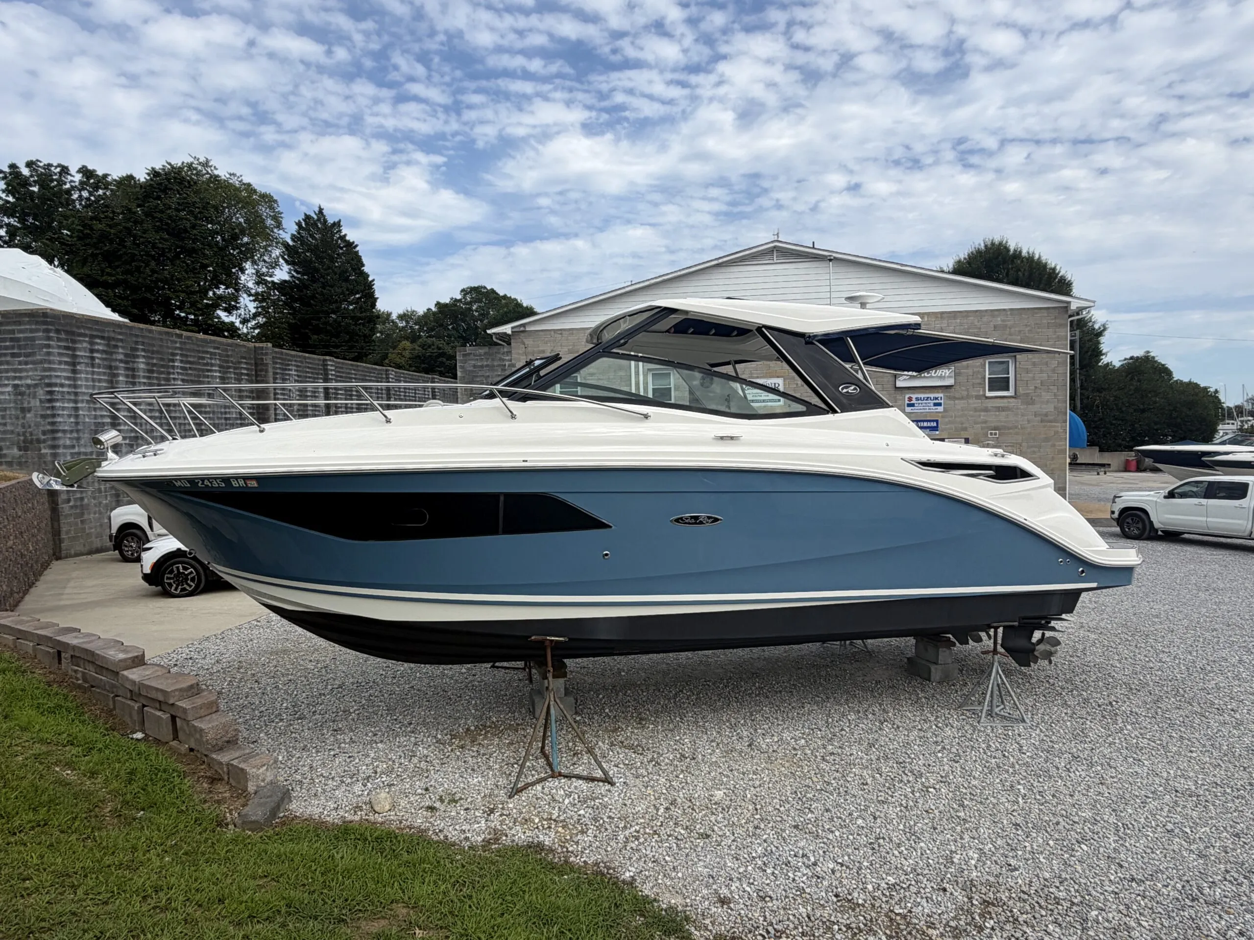 2021 Sea Ray Sundancer 320