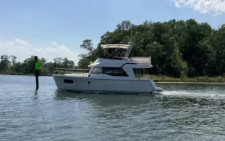 2020 Beneteau Swift Trawler 35