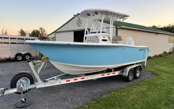 2021 Sea Pro 219 Center Console